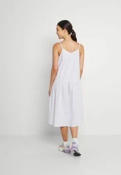Prix Compétitif Cotton On MYA STRAPPY MIDI DRESS - Robe de jour robes echancrure dos femme -France Cotton On Soldes Boutique 04d424402eb94006ba27f0e2e5572a45