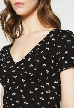 Cotton On ANNABELLE SHORT SLEEVE - T-shirt imprimé Petit Prix t-shirts et tops col en v profond femme -France Cotton On Soldes Boutique 09a87f6bef7b46dab9b5c75154e37f0c