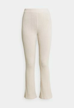 Cotton On Soldes VEGETABLE DYE FLARE PANT - Pantalon de survêtement pantalons haute femme -France Cotton On Soldes Boutique 09d096cefb4d44c6b88bbdce4af5733c 1