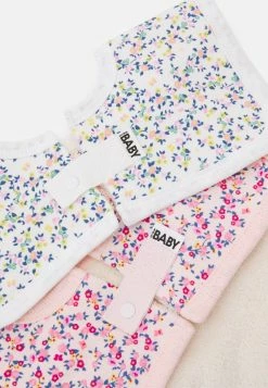Cotton On Prix Ourlé DARCEY BIB 2 PACK UNISEX - Bavoir accessoires bébé imprimé -France Cotton On Soldes Boutique 10a5a083077d48b78c29ef3f249bbad3