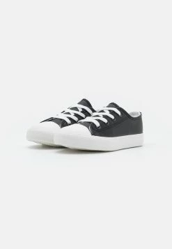 Prix Équitable Cotton On CLASSIC TRAINER UNISEX - Baskets basses sneakers rond -France Cotton On Soldes Boutique 11b24c42d56f49f19f9efaf0438d48d0