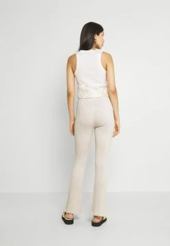 Prix Incroyables Cotton On VEGETABLE DYE FLARE PANT - Pantalon de survêtement pantalons haute femme -France Cotton On Soldes Boutique 13c12706ada0444aa3565e9abdf7211f