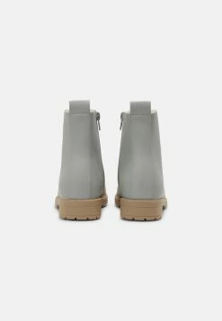 Cotton On Plus Bas Prix De Vente ROXIE UNISEX - Bottines à lacets bottes et bottines rond -France Cotton On Soldes Boutique 1578d94a4bef4b6aa96ce246bbb08381