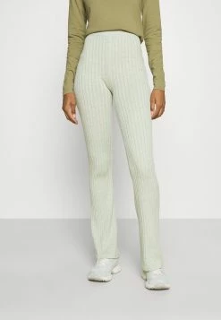 Cotton On VEGETABLE DYE FLARE PANT - Pantalon de survêtement Soldes En Ligne pantalons haute femme