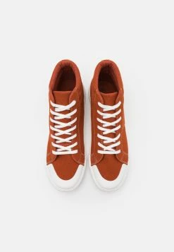Cotton On LACCA - Baskets montantes Prix Réduit sneakers rond homme 13 Cotton On LACCA - Baskets montantes Prix Réduit sneakers rond homme -France Cotton On Soldes Boutique 1cdec410fe0e42a7a93567c8d93d97f4
