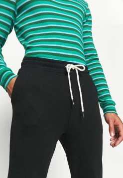 Cotton On TRIPPY SLIM TRACKIE - Pantalon de survêtement Prix Acceptable pantalons haute homme -France Cotton On Soldes Boutique 1e5f252101e04f838b37f26ba86fa5af