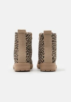 Cotton On LACE UP ROXIE BOOT - Bottines à lacets 50% Off De Vente bottes et bottines rond enfant 10 Cotton On LACE UP ROXIE BOOT - Bottines à lacets 50% Off De Vente bottes et bottines rond enfant -France Cotton On Soldes Boutique 3b6905f8314a42148b96a547c962e42f