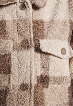 Cotton On COSY CABIN SHACKET - Manteau court Prix Acceptable manteaux col à revers femme -France Cotton On Soldes Boutique 3cd91b7e40894263bf8f9498c127269a