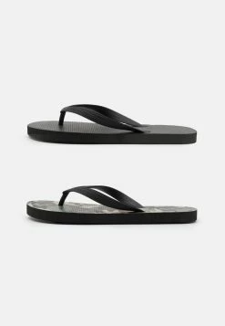 Prix Réduit Cotton On 2 PACK RECYCLED - Tongs sandales et tongs ouvert homme -France Cotton On Soldes Boutique 3d42c56ad5e54371abadb0712201b341 2