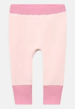 Cotton On Prix Incroyables TATE SULLY SET UNISEX - Survêtement pantalons & jeans haute -France Cotton On Soldes Boutique 3e25a60cc8ba4309ae3092fa50e5f912