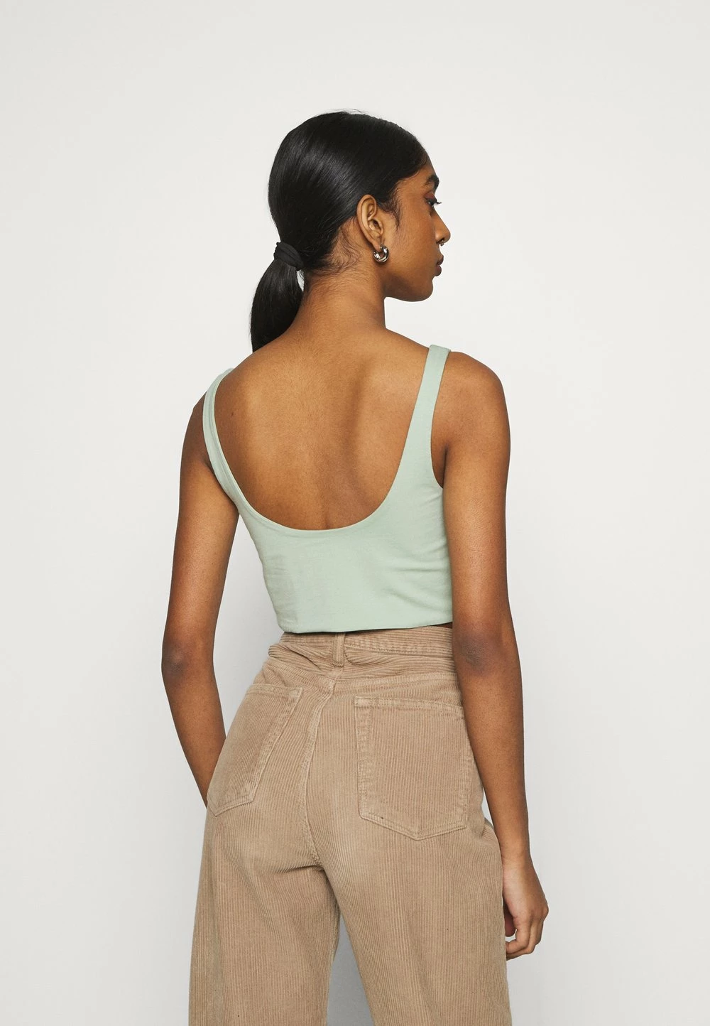 Cotton On Meilleure qualité ASH CROP TANK 2 PACK - Débardeur t-shirts et tops echancrure dos femme 5 Cotton On Meilleure qualité ASH CROP TANK 2 PACK - Débardeur t-shirts et tops echancrure dos femme – Image 3