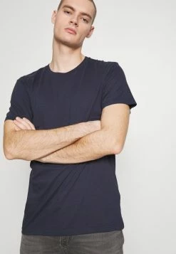 Cotton On ESSENTIAL TEE 3 PACK - T-shirt basique Prix Avantageux t-shirts col rond homme -France Cotton On Soldes Boutique 46fcbfa47d9040eb875c1ef39725a30c