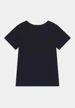 Cotton On DOWNTOWN SHORT SLEEVE TEE - T-shirt imprimé Prix De Rêve t-shirts col rond enfant 9 Cotton On DOWNTOWN SHORT SLEEVE TEE - T-shirt imprimé Prix De Rêve t-shirts col rond enfant -France Cotton On Soldes Boutique 4ab0bc79607f419da1ef5cd2562679c4