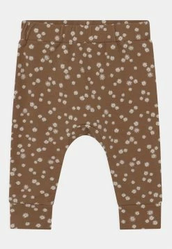 Cotton On PETA TRACKPANT UNISEX - Pantalon classique Prix Discount pantalons haute -France Cotton On Soldes Boutique 4e3752d12299468f93de3c389bc2432c 1