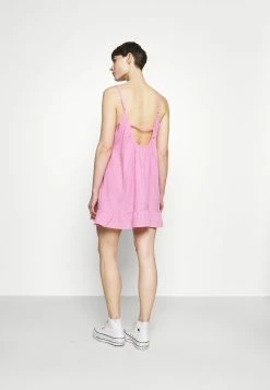 Cotton On LUCY STRAPPY TIERD - Robe de jour Pas Cher robes echancrure dos femme -France Cotton On Soldes Boutique 530730203dcc4190b1094ef2f36389e1