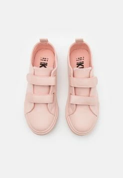 Promos Cotton On CLASSIC DOUBLE STRAP TRAINER - Baskets basses sneakers rond enfant -France Cotton On Soldes Boutique 56dab77c63004498be66fdc142a6cffb