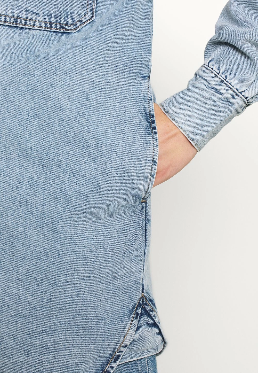 Cotton On THE SHACKET - Veste en jean Promos vestes col à revers femme 8 Cotton On THE SHACKET - Veste en jean Promos vestes col à revers femme – Image 6