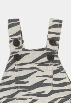 Cotton On ELLA - Salopette Prix Avantageux combinaisons et salopettes fermeture à boutons-pression enfant -France Cotton On Soldes Boutique 68f93d0c7bd34477a0d8fe1516505e58