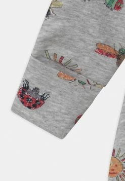 Prix Compétitif Cotton On THE LONG SLEEVE ZIP ROMPER UNISEX - Grenouillère cadeaux de naissance col rond 11 Prix Compétitif Cotton On THE LONG SLEEVE ZIP ROMPER UNISEX - Grenouillère cadeaux de naissance col rond -France Cotton On Soldes Boutique 7629c87ece7e4710b5a138ee732083bb