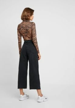 Cotton On Vendre HIGH RISE WIDE LEG - Jean droit jeans haute femme 11 Cotton On Vendre HIGH RISE WIDE LEG - Jean droit jeans haute femme -France Cotton On Soldes Boutique 7dc36d17c8ac4b388e491316f0938e60