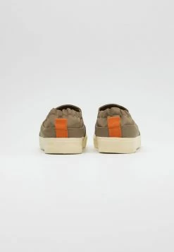 Cotton On ALEXANDER - Mocassins Prix Préférentiel mocassins et loafers rond homme -France Cotton On Soldes Boutique 838223f041b04dfe9e9950b430e56aaa