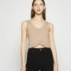 Prix Dynamité Cotton On TILLY TWIST FRONT TANK - Débardeur t-shirts et tops col en v profond femme -France Cotton On Soldes Boutique 8bcd6ef323544bd6aee369a76c2f67b9