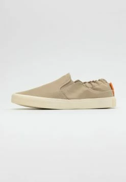 Discount En Ligne Cotton On ALEXANDER - Mocassins mocassins et loafers rond homme -France Cotton On Soldes Boutique 8ec654a211c545d9a991f92ac00a092e 2