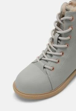 Cotton On Plus Bas Prix De Vente ROXIE UNISEX - Bottines à lacets bottes et bottines rond -France Cotton On Soldes Boutique 8f8661c15119444d87288c788b124ba9