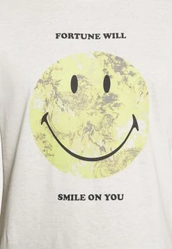 Prix Dynamité Cotton On COLLAB POP CULTURE UNISEX - T-shirt imprimé t-shirts col rond homme 11 Prix Dynamité Cotton On COLLAB POP CULTURE UNISEX - T-shirt imprimé t-shirts col rond homme -France Cotton On Soldes Boutique 8fb933d216a04b06a6edd1a1129eb029