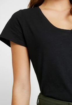 Cotton On Prix Équitable THE DEEP - T-shirt basique t-shirts et tops col en v profond femme -France Cotton On Soldes Boutique 97c5e14e4ef346a09bede5ea818fa58e