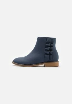 Cotton On Soldes RUFFLE ANKLE BOOT - Bottines bottes et bottines rond enfant -France Cotton On Soldes Boutique 99a28296c2e146fe928d7d7661889da7