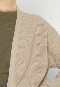 Cotton On Prix Jamais Vus CROPPED CARDI - Gilet pulls et gilets couleur unie femme -France Cotton On Soldes Boutique 9dc248119e1f4e0db82c34980cc63235