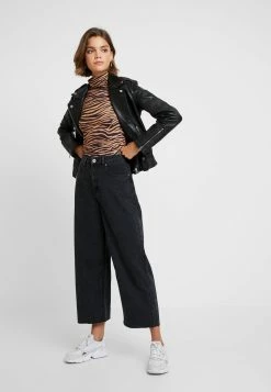 Cotton On Vendre HIGH RISE WIDE LEG - Jean droit jeans haute femme 10 Cotton On Vendre HIGH RISE WIDE LEG - Jean droit jeans haute femme -France Cotton On Soldes Boutique 9e1a4b5a3dd7457abb94a42ba4481579