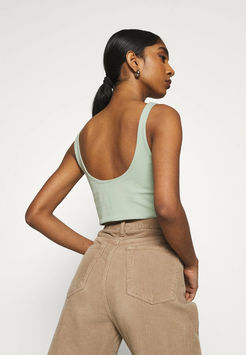 Cotton On Meilleure qualité ASH CROP TANK 2 PACK - Débardeur t-shirts et tops echancrure dos femme 8 Cotton On Meilleure qualité ASH CROP TANK 2 PACK - Débardeur t-shirts et tops echancrure dos femme – Image 6