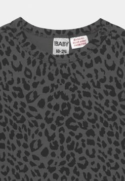 Prix Cassé Cotton On SET - Pantalon classique pantalons & jeans haute enfant 7 Prix Cassé Cotton On SET - Pantalon classique pantalons & jeans haute enfant -France Cotton On Soldes Boutique a11cd7a244b744ed8bfabeeab340c51f