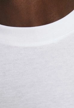 Rabais Cotton On ESSENTIAL SKATE 3 PACK - T-shirt basique t-shirts & polos col rond homme -France Cotton On Soldes Boutique a3860ff8594749e2836a85599550d80c