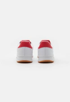 Cotton On Prix Accessible RANDALL - Baskets basses sneakers rond homme -France Cotton On Soldes Boutique a7c6b56f880246d19626cd89c81ab0c2