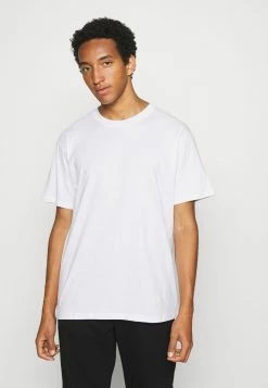 Prix Ourlé Cotton On ESSENTIAL SKATE 3 PACK - T-shirt basique t-shirts col rond homme -France Cotton On Soldes Boutique a82b150766b6474fb9d61268f9c3eaad