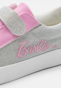 Qualité Supérieure Cotton On KIDS LICENSED FOOTWEAR BARBIE - Baskets basses sneakers rond enfant -France Cotton On Soldes Boutique ad31ccb06d9c4f08846925f9ae2e7e3f