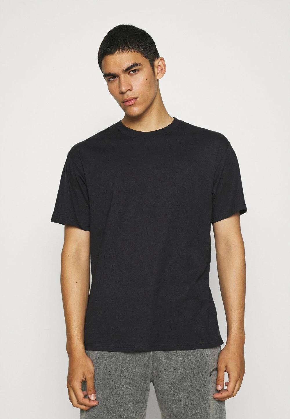 Prix Aimable Cotton On ESSENTIAL SKATE 5 PACK - T-shirt basique t-shirts col rond homme 6 Prix Aimable Cotton On ESSENTIAL SKATE 5 PACK - T-shirt basique t-shirts col rond homme – Image 4