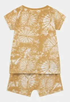 Cotton On Prix Dynamité SHORT SLEEVE UNISEX - Pyjama pyjamas haute -France Cotton On Soldes Boutique b0eba8def710460cb76c295e079ec91c