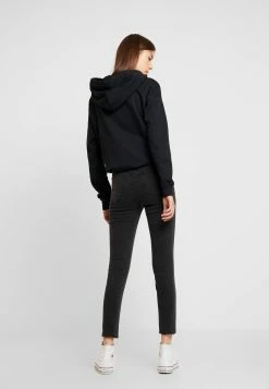 Cotton On HIGH RISE CROPPED - Jeans Skinny Qualité garantie 100% haute femme -France Cotton On Soldes Boutique b70df60e935342c58539ed594a2d782e