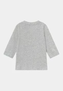 Prix Bradés Cotton On JAMIE LONG SLEEVE TEE UNISEX - T-shirt à manches longues t-shirts col rond -France Cotton On Soldes Boutique b9a08f38d3444de0b183d6974e4095cc