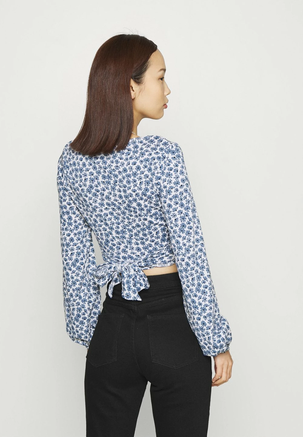 Cotton On JUDE TIE FRONT LONG SLEEVE - T-shirt à manches longues Bas Prix t-shirts et tops cache-cœur femme 5 Cotton On JUDE TIE FRONT LONG SLEEVE - T-shirt à manches longues Bas Prix t-shirts et tops cache-cœur femme – Image 3