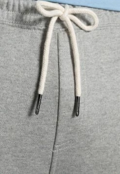 Qualité Excellente Cotton On TRIPPY SLIM TRACKIE - Pantalon de survêtement pantalons haute homme -France Cotton On Soldes Boutique cc28aaa8fc5c47d18a83f526fddfea67