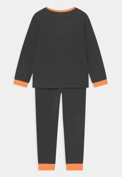 Cotton On Prix Bradés ORLANDO LONG SLEEVE LICENSED - Pyjama pyjamas normale enfant -France Cotton On Soldes Boutique cff40143e2b94fabac9b63d4ff538390