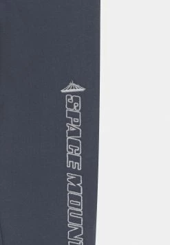 Prix Sympa Cotton On UNIVERSAL JURASSIC PARK LICENSE SLOUCH - Pantalon de survêtement pantalons & jeans normale enfant -France Cotton On Soldes Boutique d100d84b449049c88c5233215095c6b7