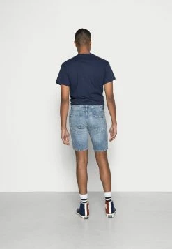 Se Vend Bas Prix Cotton On STRAIGHT - Short en jean shorts normale homme -France Cotton On Soldes Boutique d1f544b484d54e7da92b55ef0f7ef43b