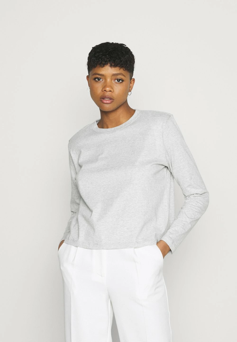 Cotton On PADDED SHOULDER SLEEVE - T-shirt à manches longues Prix Réduit t-shirts et tops col rond femme 3 Cotton On PADDED SHOULDER SLEEVE - T-shirt à manches longues Prix Réduit t-shirts et tops col rond femme