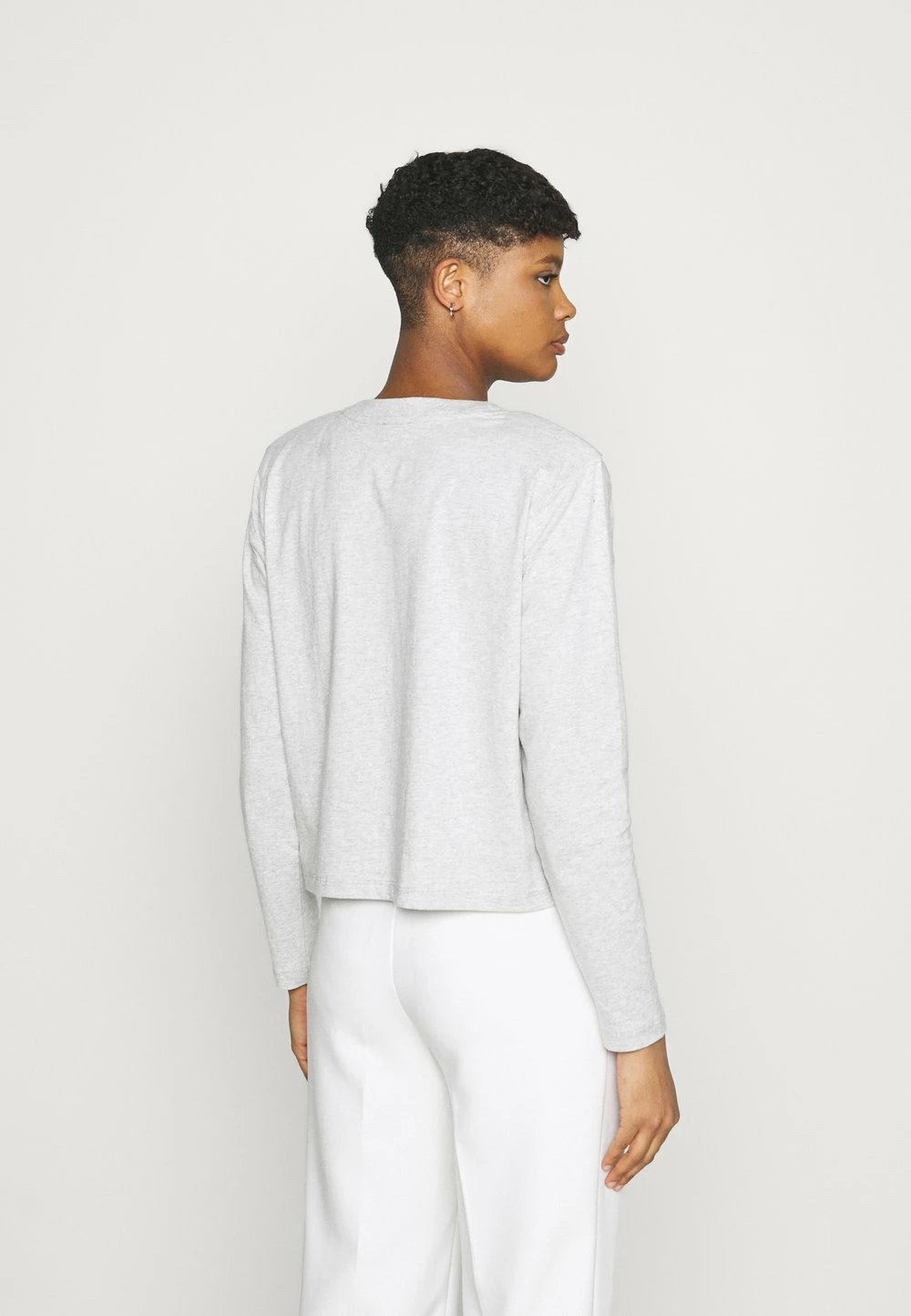 Cotton On PADDED SHOULDER SLEEVE - T-shirt à manches longues Prix Réduit t-shirts et tops col rond femme 5 Cotton On PADDED SHOULDER SLEEVE - T-shirt à manches longues Prix Réduit t-shirts et tops col rond femme – Image 3